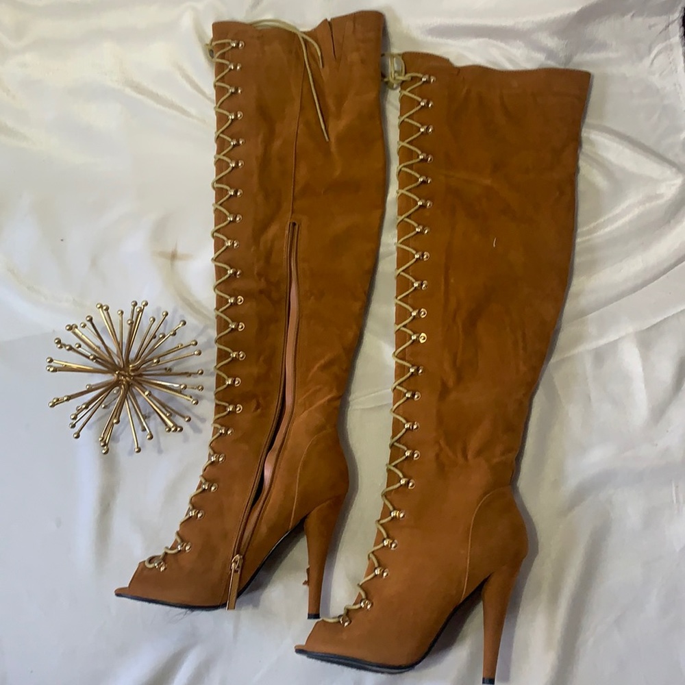 PEEP-TOE LACE-UP KNEE HIGH BOOTS 👢